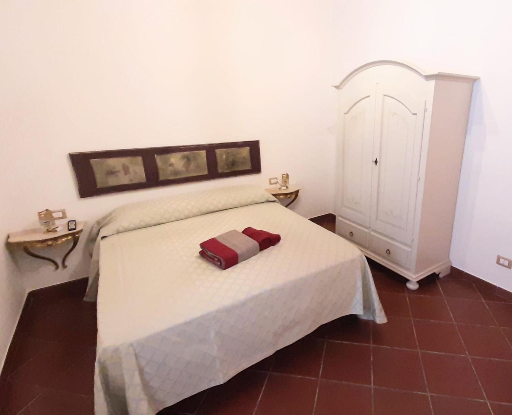 Bed and Breakfast Casale Battaglini Castelnuovo Cilento Exterior foto